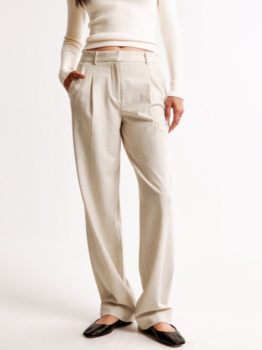 Abercrombie & Fitch Wide-Leg Pleated Trousers in Light Beige